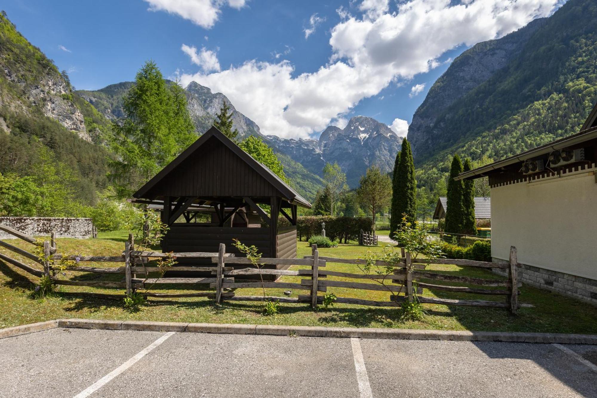 Metoja Apartamento Soča Exterior foto